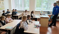 Встреча с инспектором  сектора пропаганды и взаимодействия с общественностью Свислочского РОЧС Зайко Д.С.,  председателем районной организации ОСВОД Ярошевич Д.Н. 